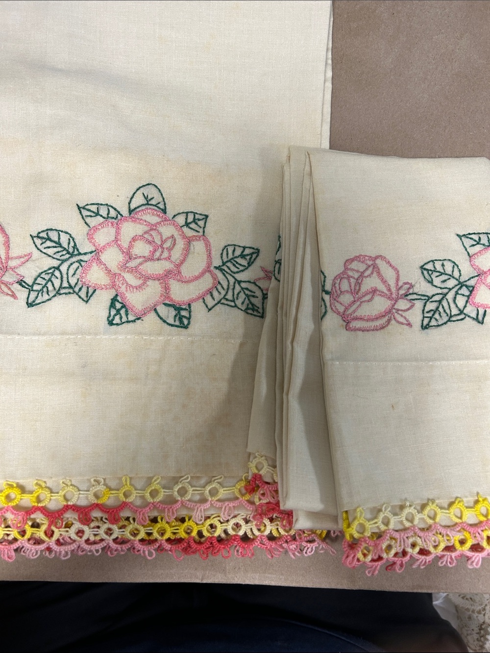 Embroidered Floral Pillowcase Set in Cream and Pink
